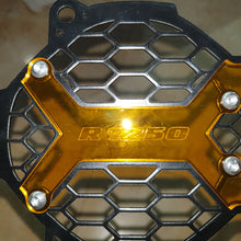 Carica l'immagine nel visualizzatore di Gallery, protezione faro in metallo con lente colorata per faro adattivo