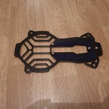 Carica l'immagine nel visualizzatore di Gallery, protezione faro in metallo con lente colorata