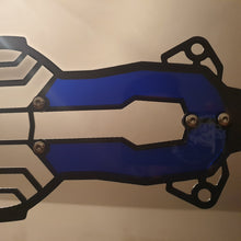 Carica l'immagine nel visualizzatore di Gallery, protezione faro in metallo con lente colorata