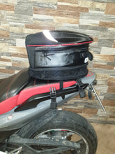 Carica l'immagine nel visualizzatore di Gallery, Borsa per sella posteriore serbatoio moto impermeabile Borsa casco espandibile
