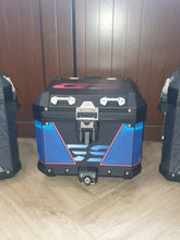 Carica l'immagine nel visualizzatore di Gallery, rivestimento valigie alu 2° serie modello trophy