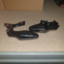 Carica l&#39;immagine nel visualizzatore di Gallery, frecce led per bmw gs 1200 e 1250
