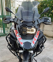 Carica l&#39;immagine nel visualizzatore di Gallery, ADESIVO BECCO PER BMW GS 1200 ADV LC 2014-18
