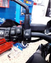 Carica l&#39;immagine nel visualizzatore di Gallery, INTERRUTTORE PER BMW GS1200/1250 2013/2020 ANCHE ADV
